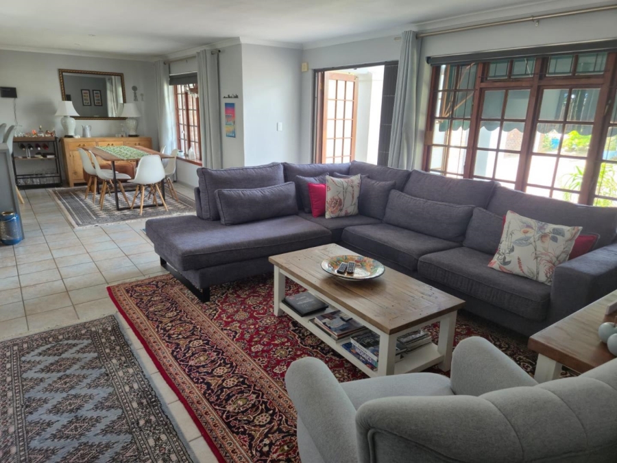 To Let 3 Bedroom Property for Rent in Old Place Western Cape